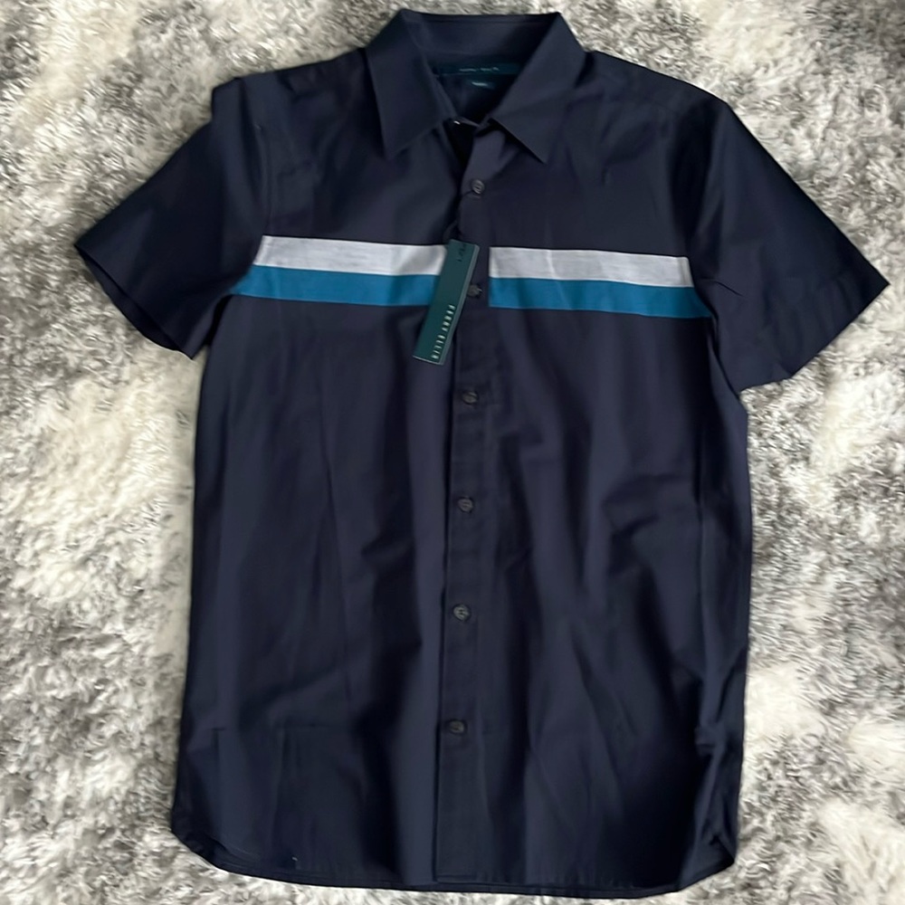 NWT Perry Ellis Young Man’s button down shirt size Small/slim